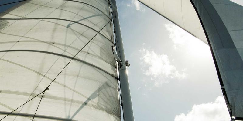 西班牙锻造轮毂深度评测：轻量化升级如何重塑性能与操控体验